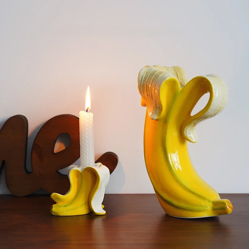 

Creative Art Candlestick Ceramic Banana Shape Cartoon Funny Bananas Candle Holders Home Decoration Accessories Small Size