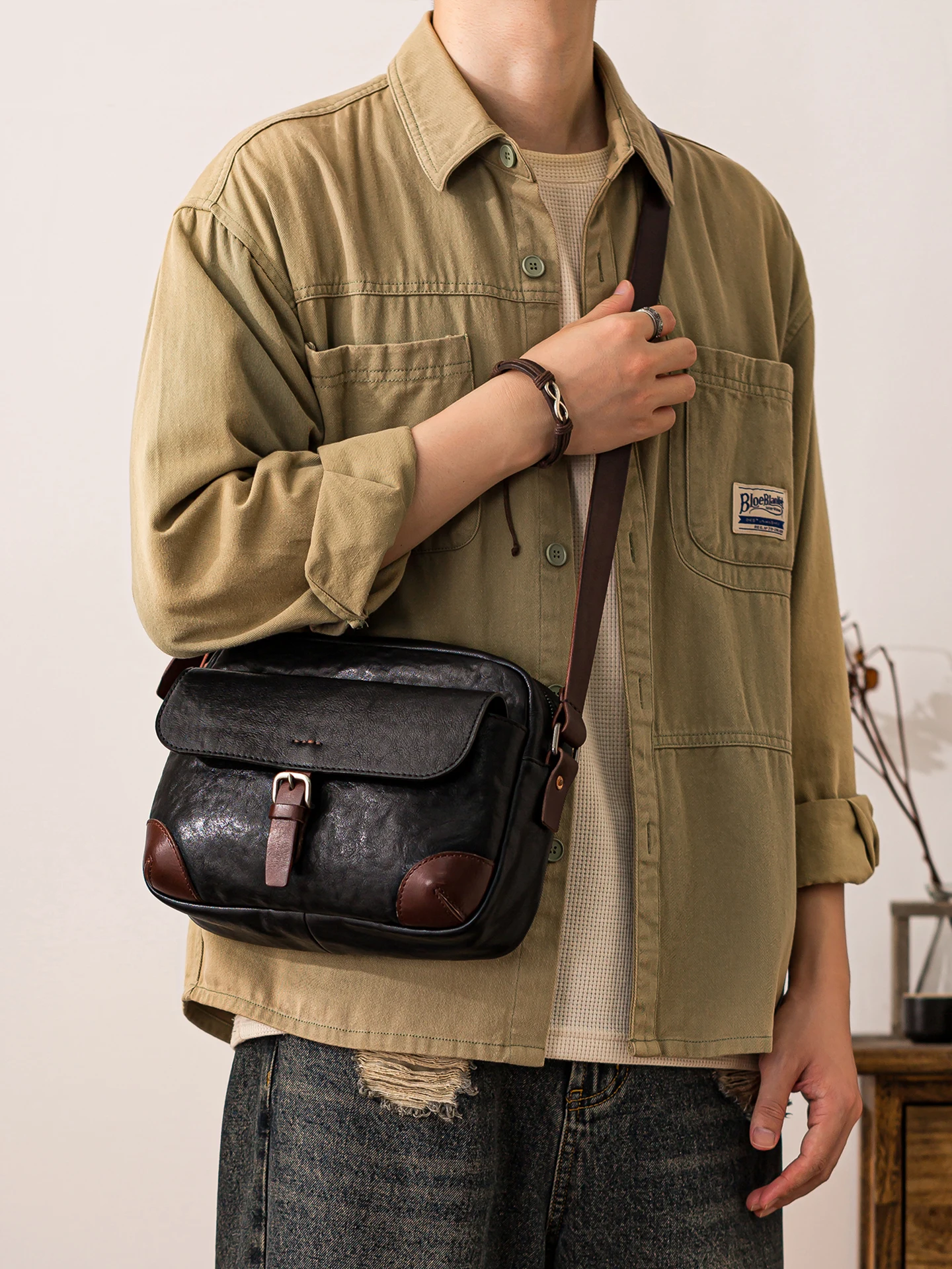

Vintage casual high quality first layer cowhide men's shoulder bag weekend outdoor travel genuine leather black crossbody bag