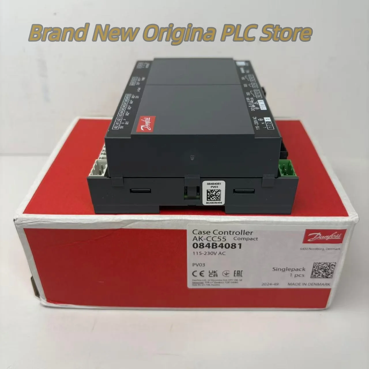 

New in box AK-CC55 084B4081 Chassis Controller