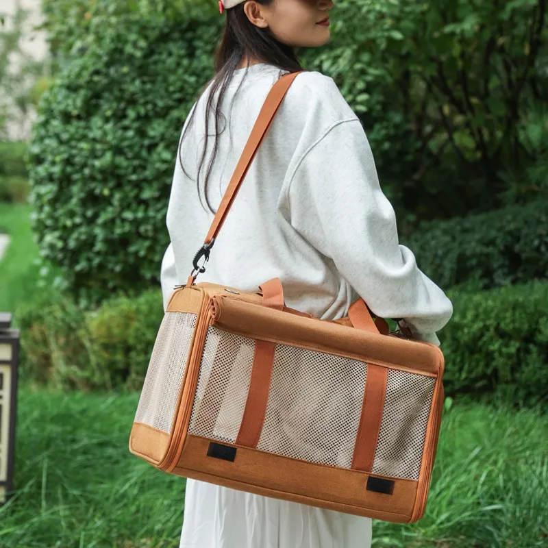 New pet bag portable car large capacity breathable portable going out crossbody folding