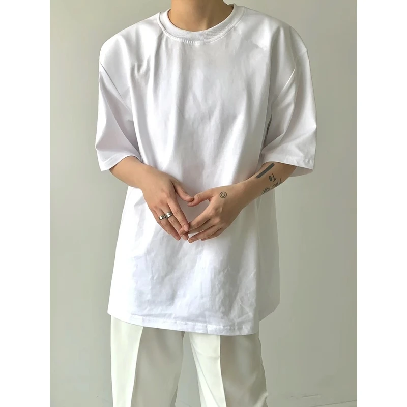 Camiseta de manga corta de algodón de verano para hombre, camiseta informal blanca y negra, ropa de calle para hombre, camiseta holgada coreana con hombreras, Top para hombre