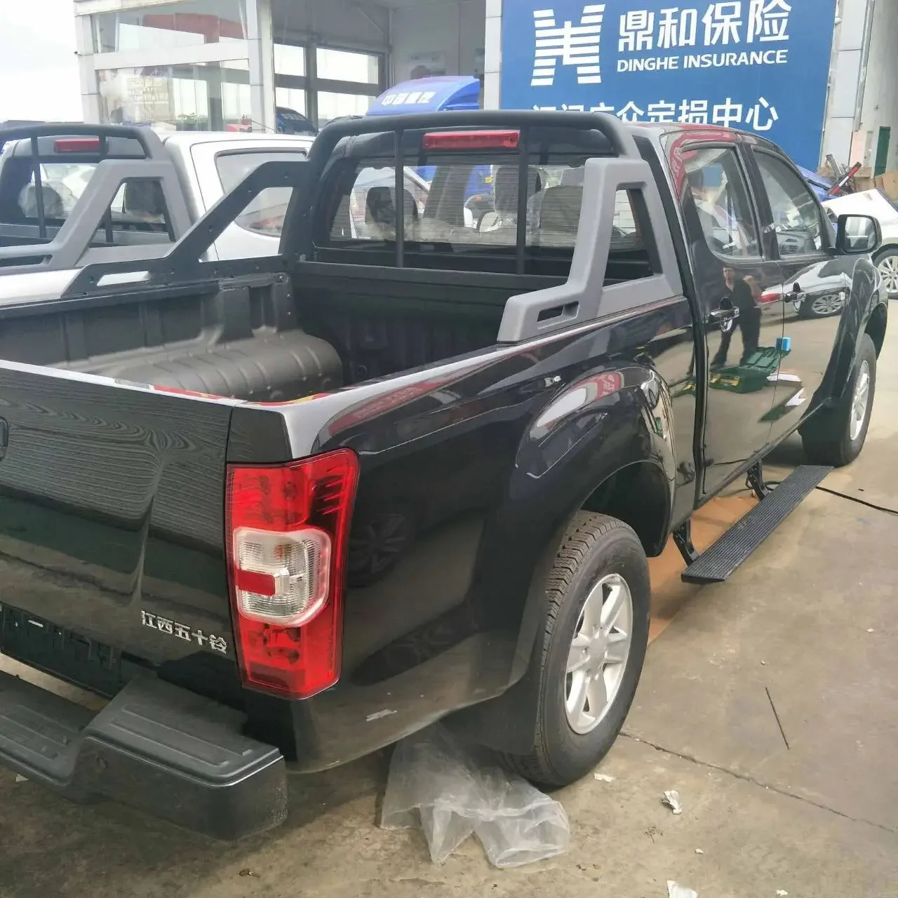 

electric running boards power running boards electric truck steps for isuzu dmax 2019+