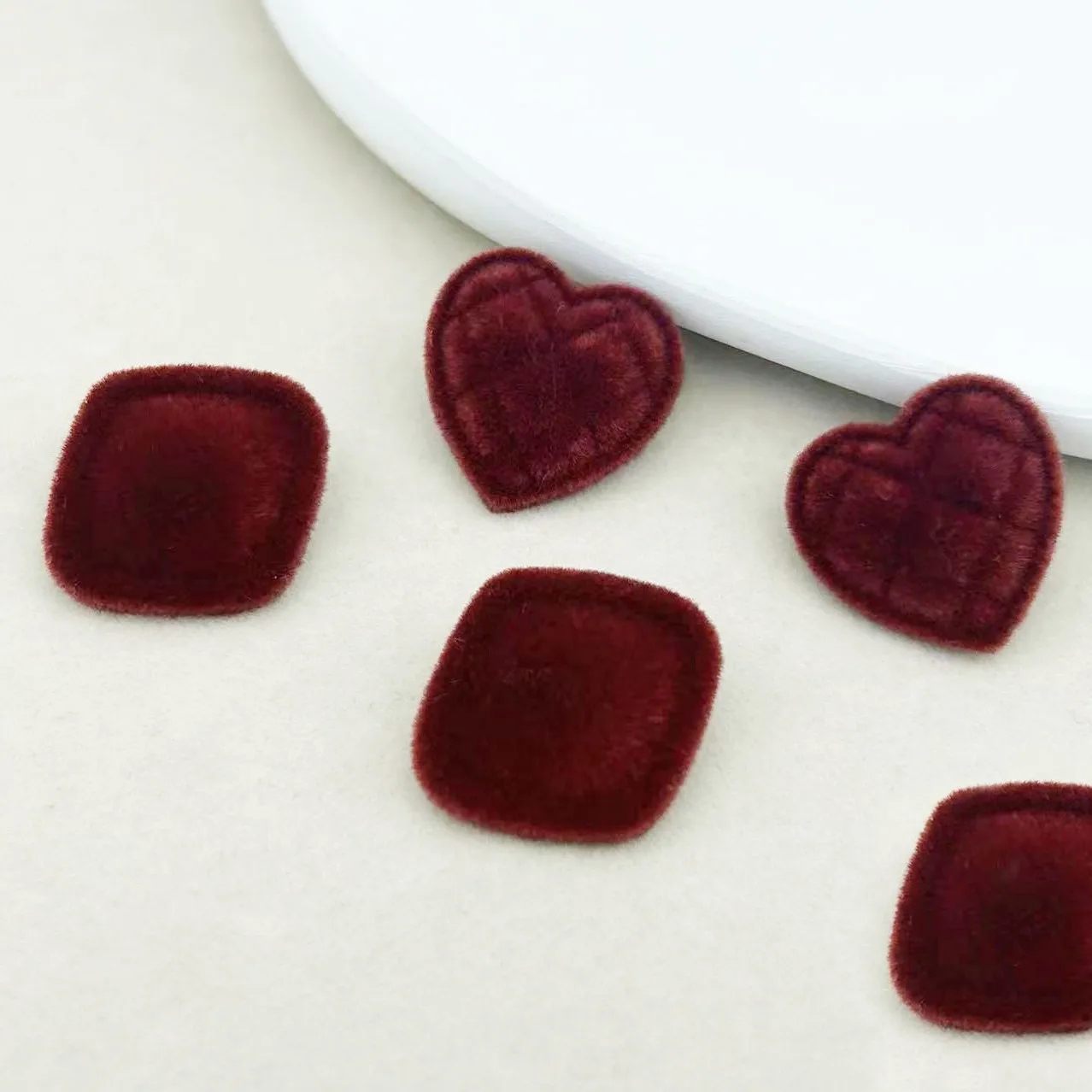 10Pcs/Lot New Desinger Autumn Winter Red Flocking Alloy Love Square Shanked Button DIY Sewing Clothing Decorative Buttons