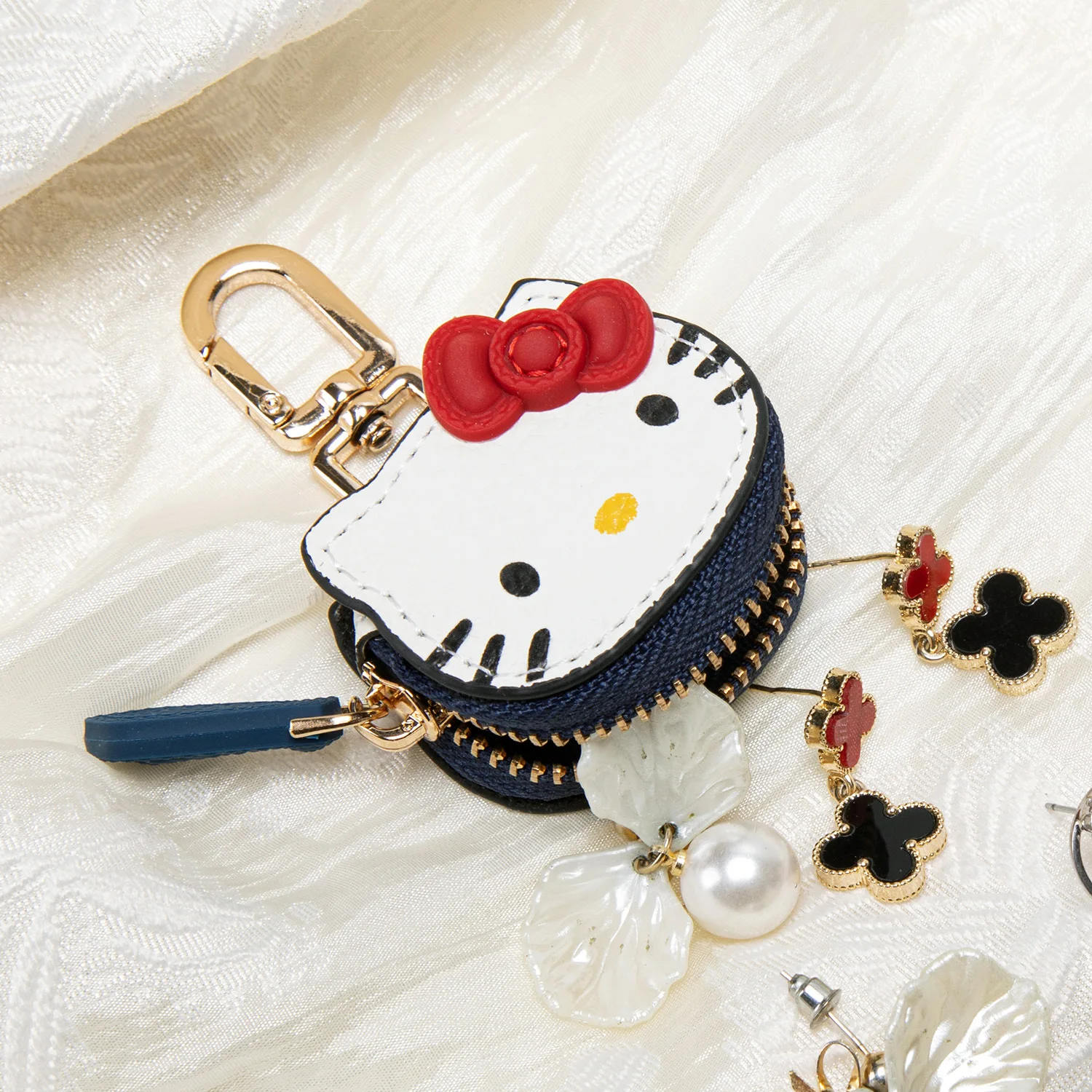 Hello Kitty Key Chain Cartoon Personalized Creative Leather Bag Keychain Pendant Fashion Clothing Accessories Birthday Gift view 5