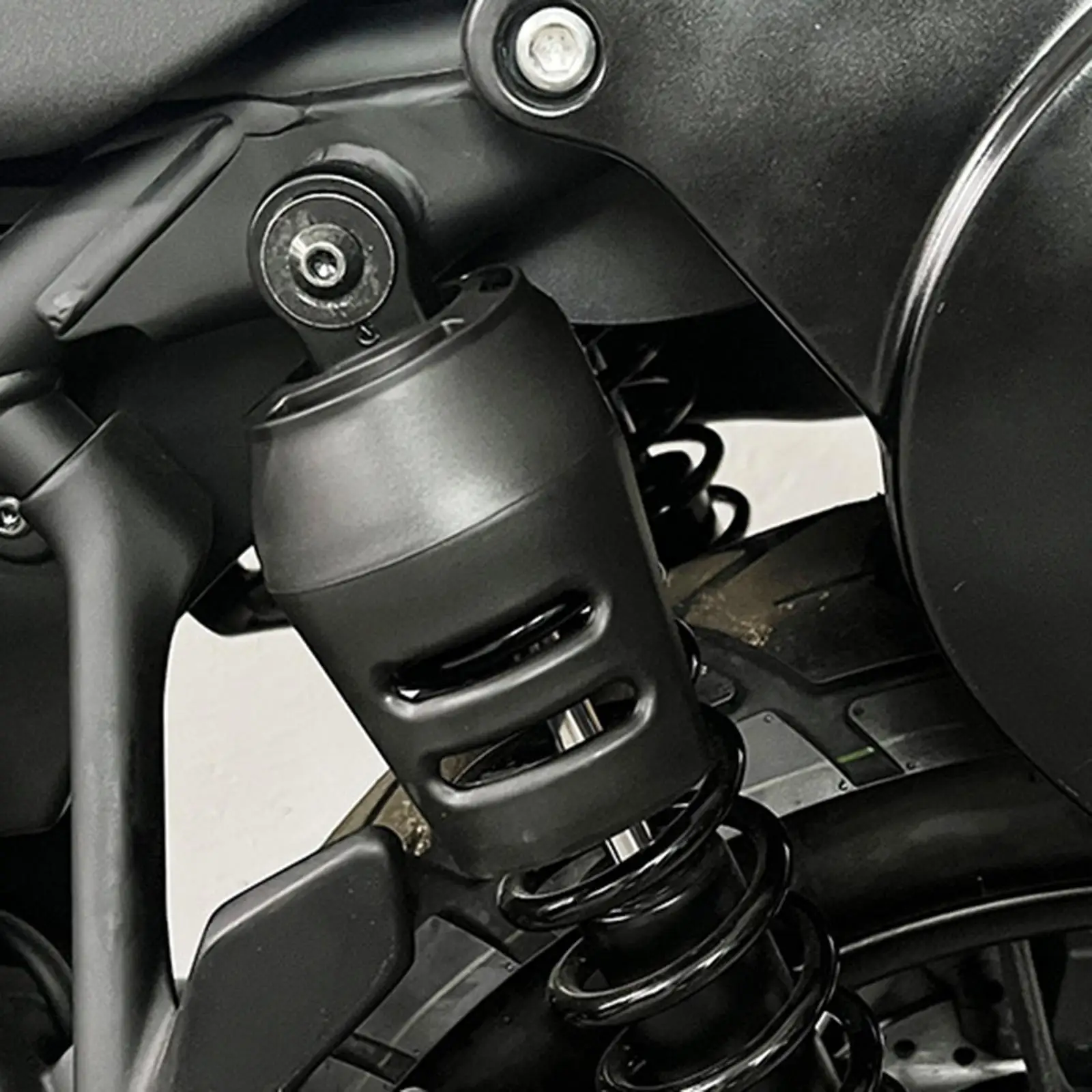 

Protective Rear Shock Absorber Dust Cover PP Plastic Guard for Honda CL250 CL300 CL500 Motorcycle 2023 Upgrades