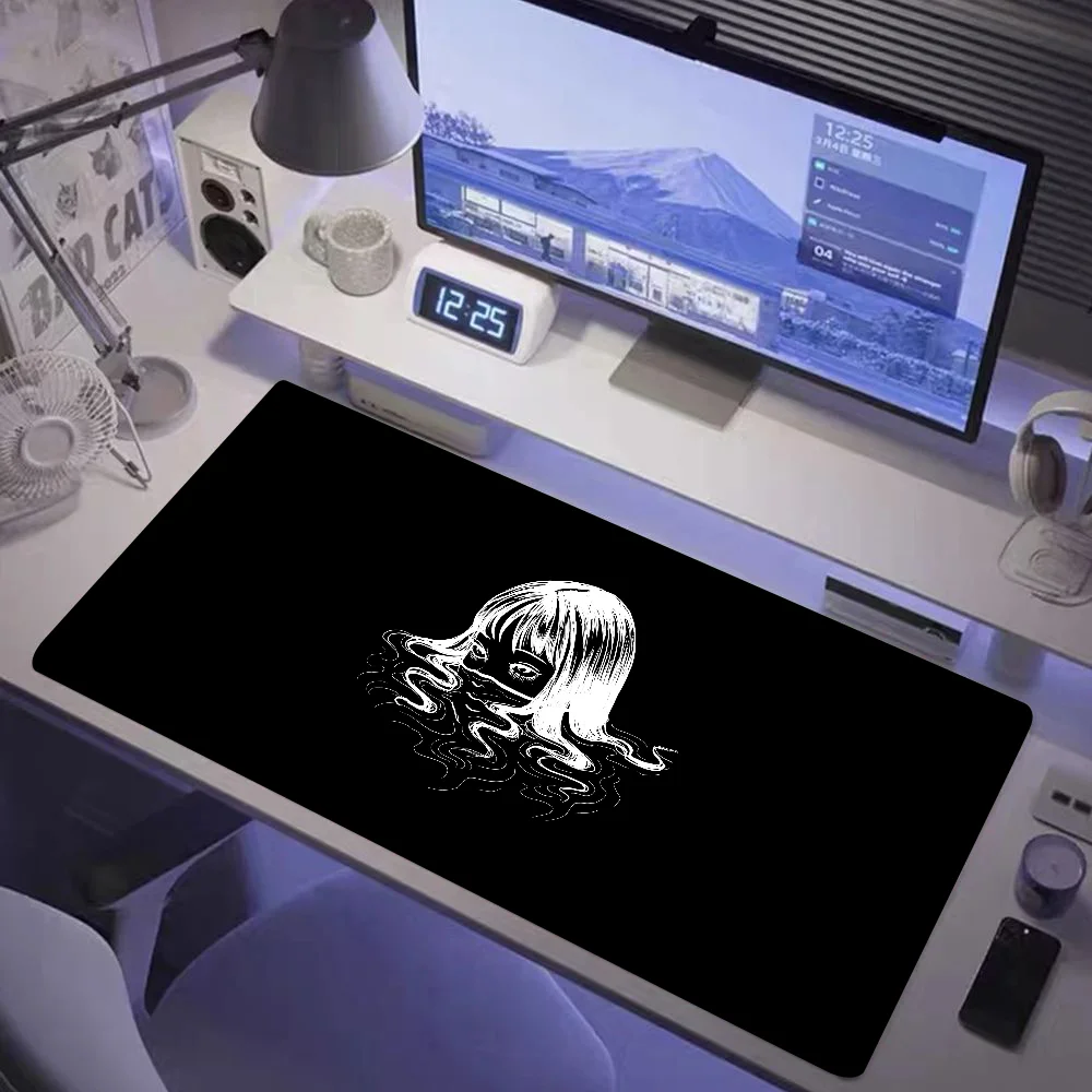 Anime Tomie J-Junji Ito Mousepad Large Gaming Mouse Pad LockEdge Thickened Computer Keyboard Table Desk Mat