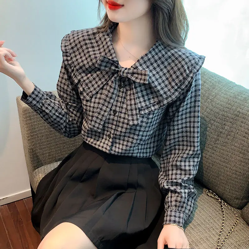 2025 Autumn New French Doll Collar Plaid Long-sleeved Shirt for Women Autumn Niche Design Women's Top Shirt