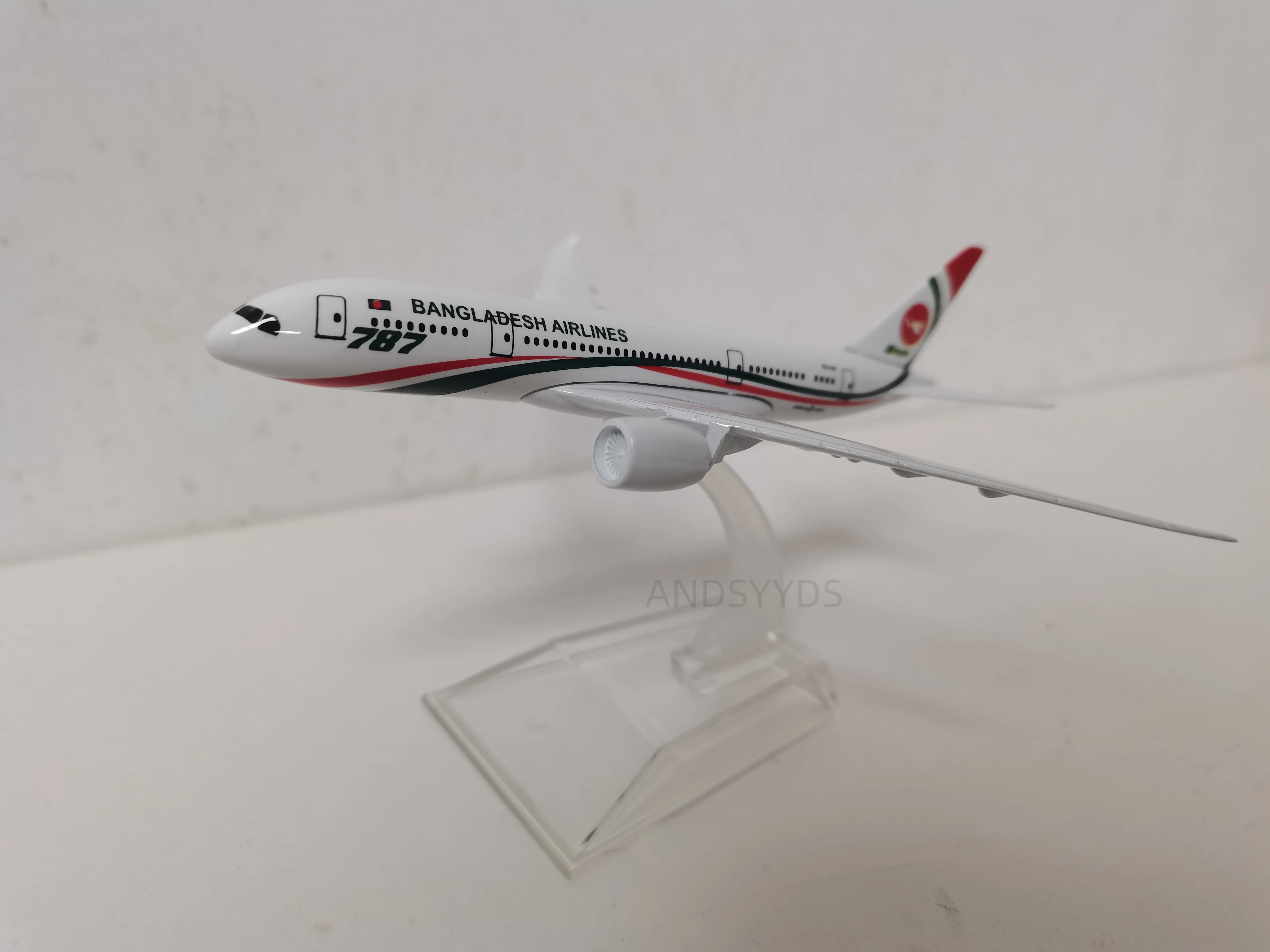 

For Bangladesh Airways 787 B787 Airplane Model Plane 16cm Toy Aircraft Alloy Diecast Plane Model With Stand Base Collectible