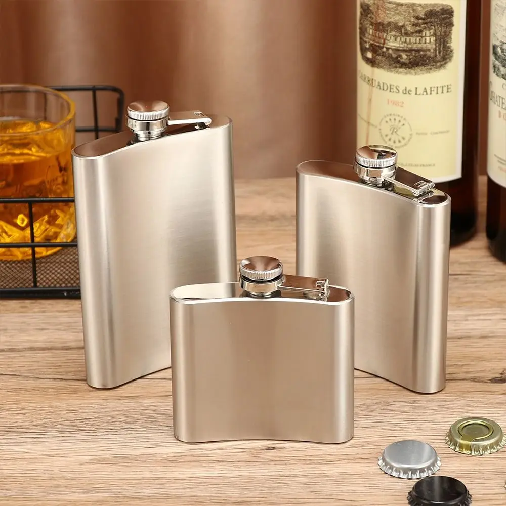 High Quality Stainless Steel Hip Flask Portable Leakproof Whisky Flagon Container Convenient Wine Cup Outdoor