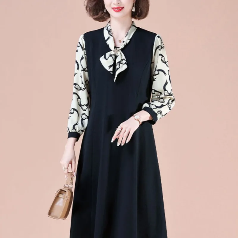 Women's Spring Autumn Fashionable Elegant V-neck Long Sleeved Pullover Print Leisure and Western Style Versatile Commuter Dress