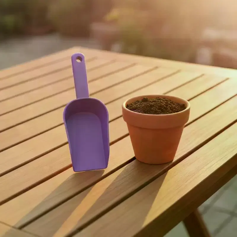 PP Plastic Portable Garden Scoop Durable Non-Slip Multi Functional Tool for Flower Planting Digging Compost Yard Gardening