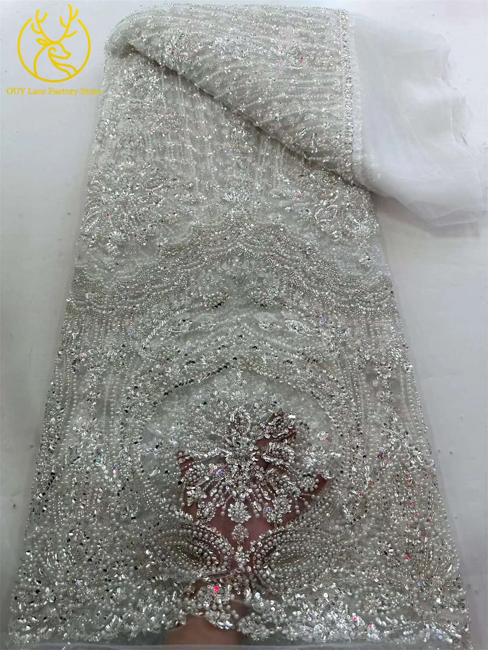 Gelber afrikanischer Brautstoff mit Perlenstickerei 2026 Luxuriöser goldener französischer Pailletten-Tüllstoff für nigerianische Hochzeitskleider – Detail 7