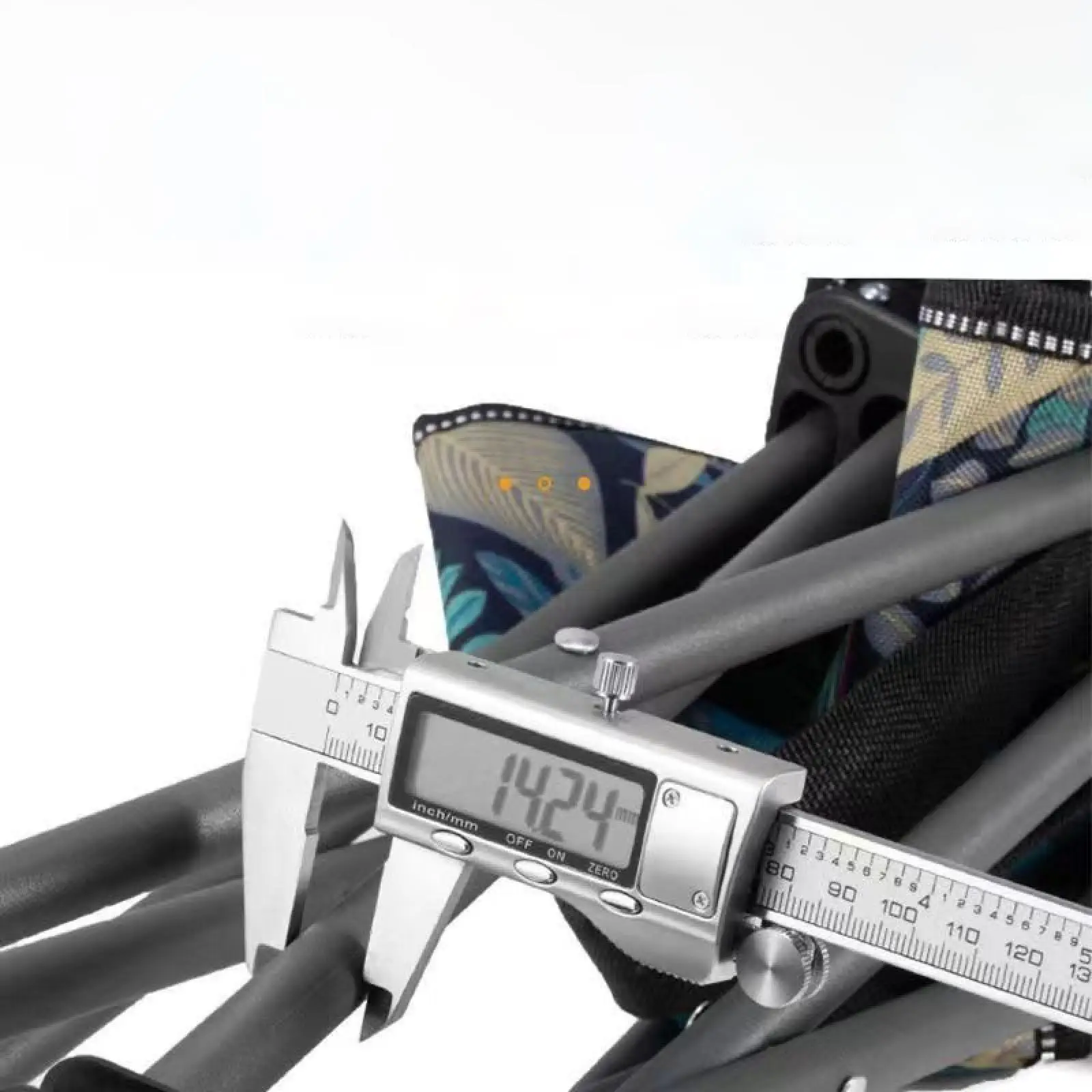 

Collapsible Stool Metal Seat Mini Camping Stool for Festival Travel Barbecue