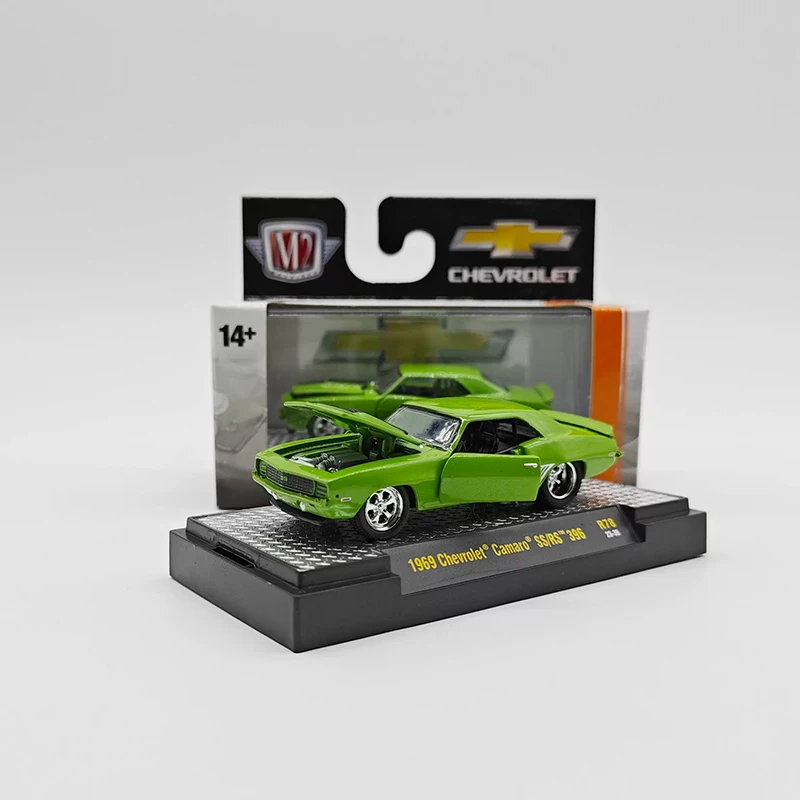 

1:64 Scale 1969 Camaro SS/RS 396 Alloy Car Model