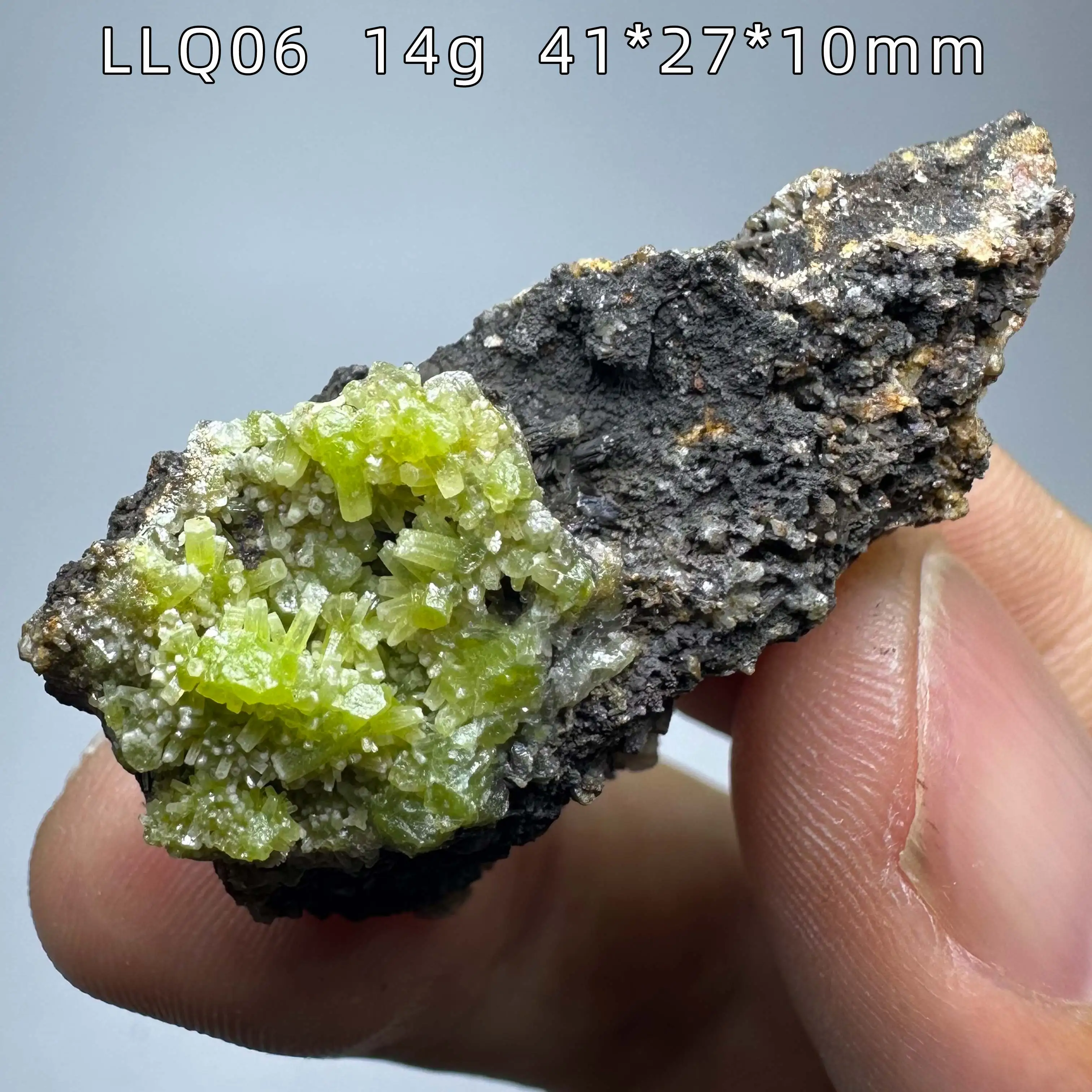 Natural GuangXi Pyromorphite Plumbogummite Mineral Specimen Quartz Rock Healing Stone Home Decor Gift