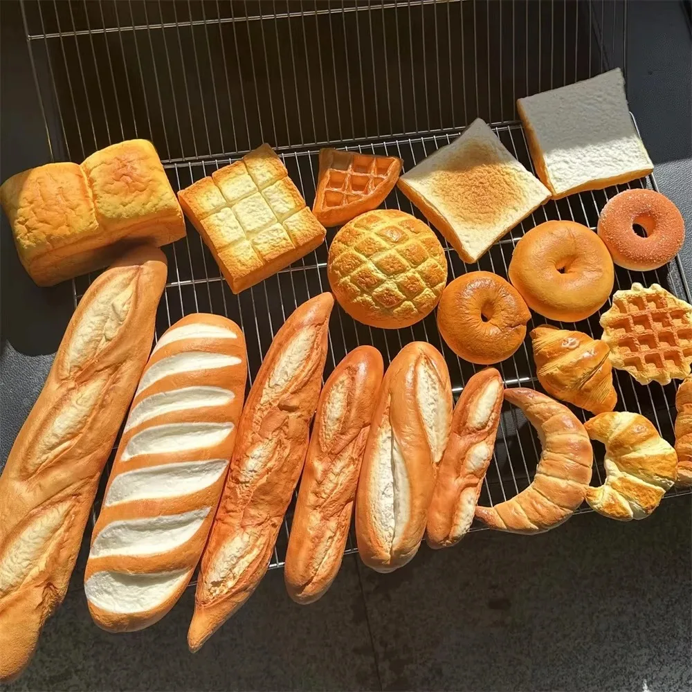 PU Realistische Künstliche Brot- und Kuchenmodelle, Simulierte Croissants, Donuts, Waffeln, Requisiten für Lebensmittelfotografie, Heimküchen- und Fensterdekoration – Detail 6