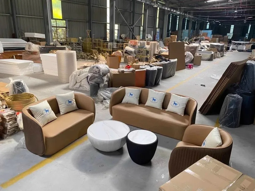 Sedie moderne per divani nella hall dell'hotel e nella sala reception