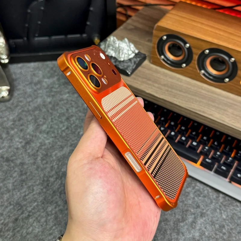 New Plating Carbon Fiber Texture Alloy Bumper With Camera Lens Cover for iPhone 17 Pro 16pro 15 14 Pro Transform Metal Case