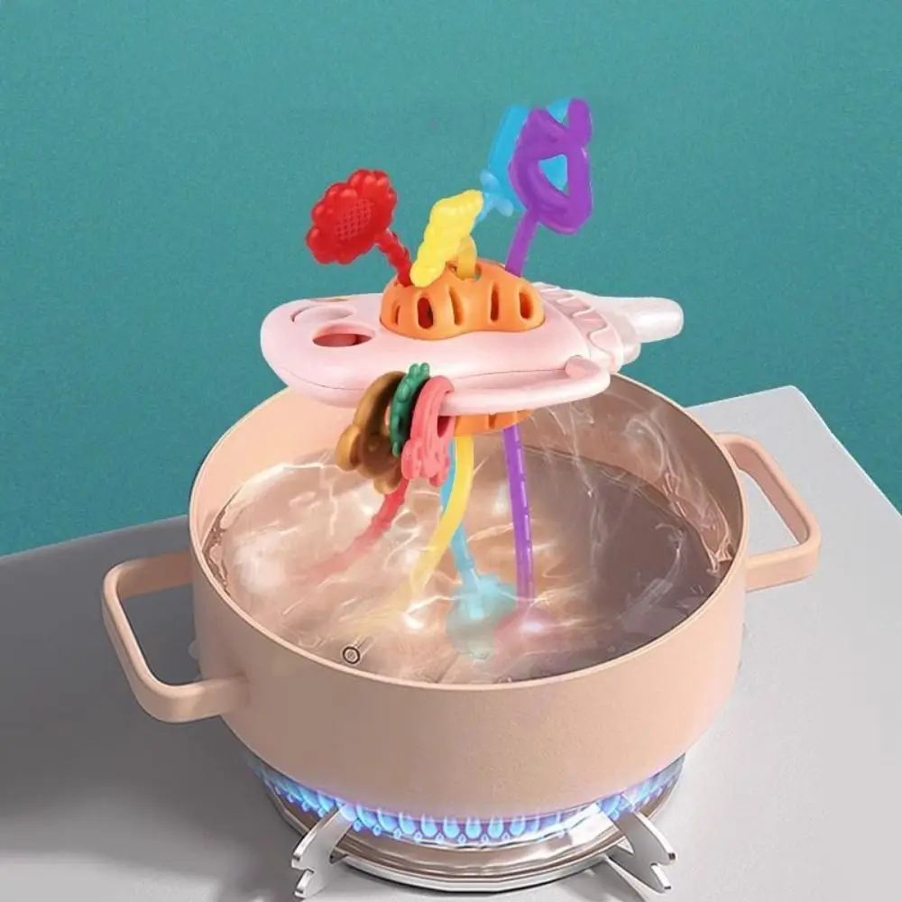 Feeder Pull String Sensory Baby Toys Multifunctional Soft Baby Hand Ball Toys ABS Food Grade Manhattan Grab Ball