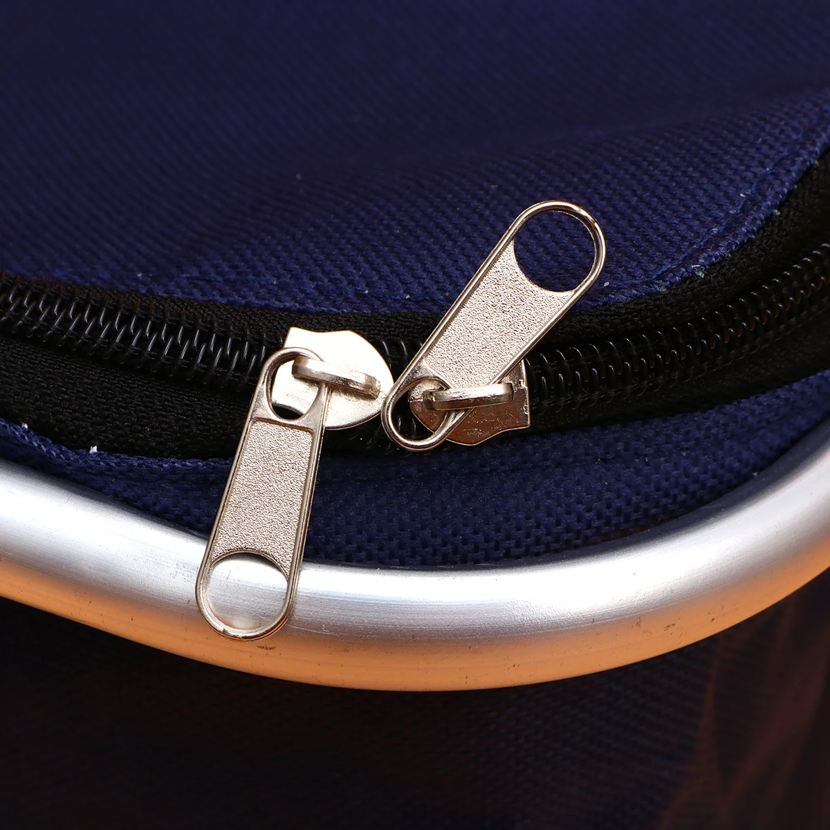 

Insulated Cooler Box 20L Large Capacity Thermal Food Storage Container for Outdoor Camping Picnic Travel Navy