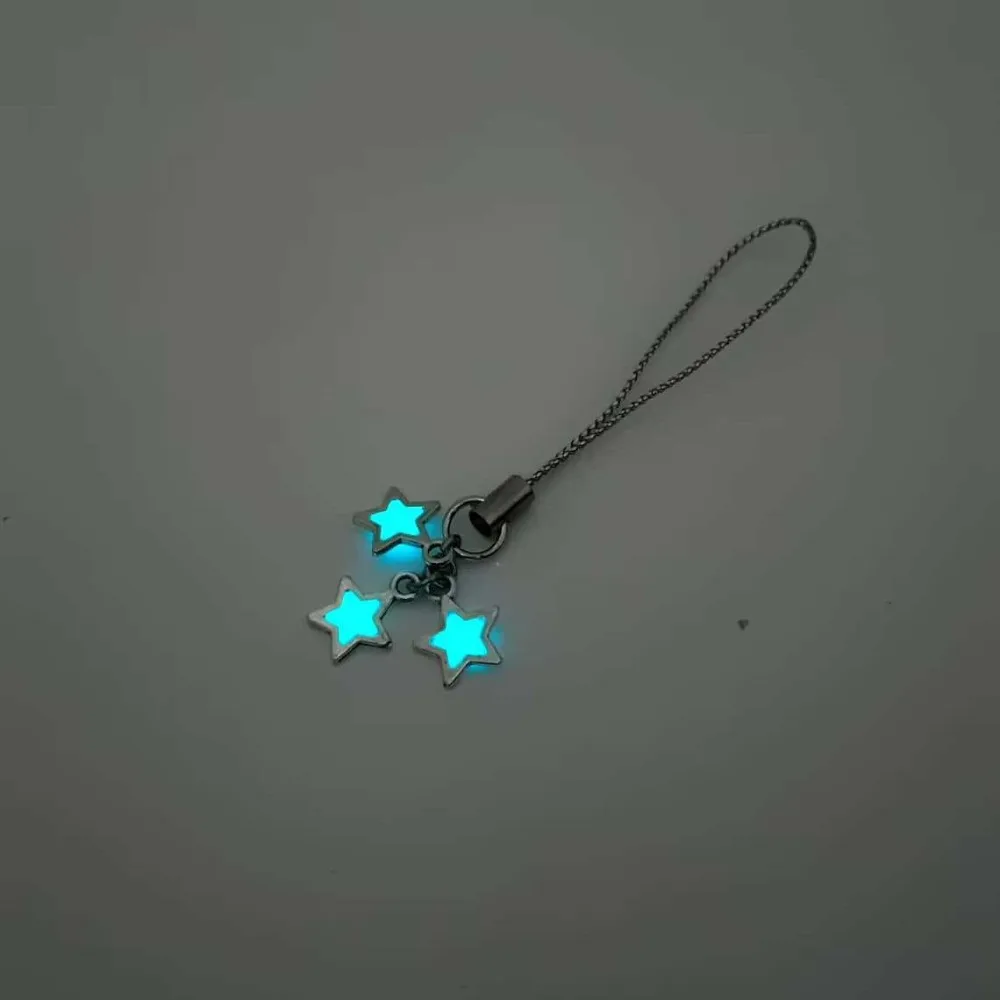 Glow in The Dark Star Phone Charm Luminous Star Pendant Keychain Strap for Bag Purse Phone Strap Aesthetic Accessory Jewelry