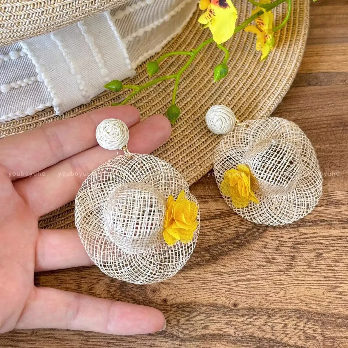 Bohemian Raffia Grass Hat Pendant Earrings Sweet Yellow Flower Drop Earring Pastoral Style Handmade Rattan Knit Jewelry Gifts F