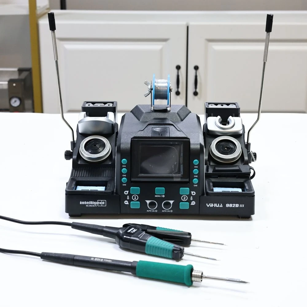 YIHUA 982D-III Compatible With C210 C245 Micro Tweezers 2-IN-1 Precision Soldering Station