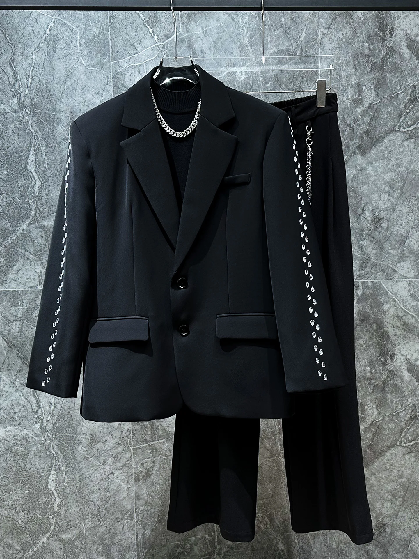 

Модный мужской пиджак с массивным дизайном, украшенный блестящими стразами, в корейском стиле, трендовый, повседневный, однобортный, элегантный.