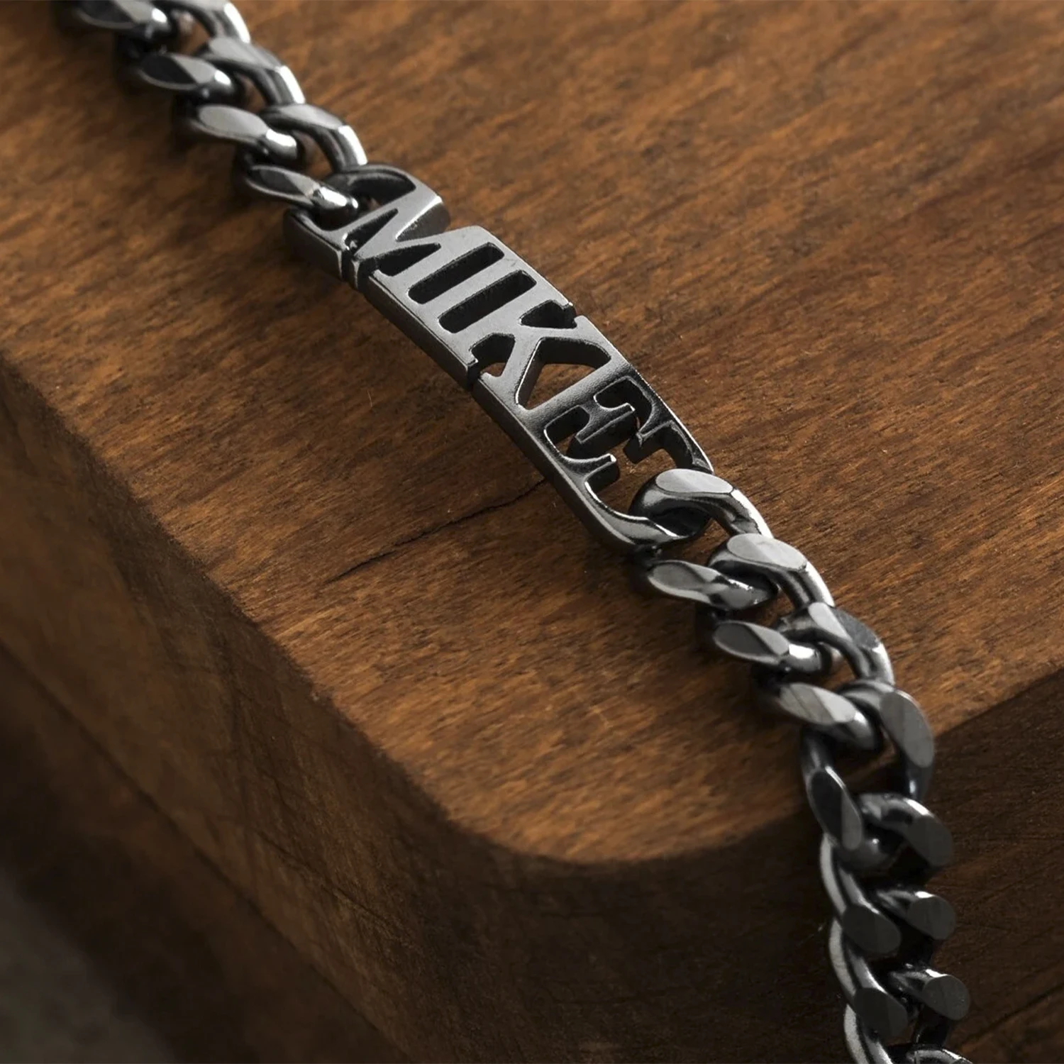 Custom Name Cuban Link Bracelet Personalized Silver Plated Jewelry With Stylish Script Design Unique Fashion Bracelets Christmas