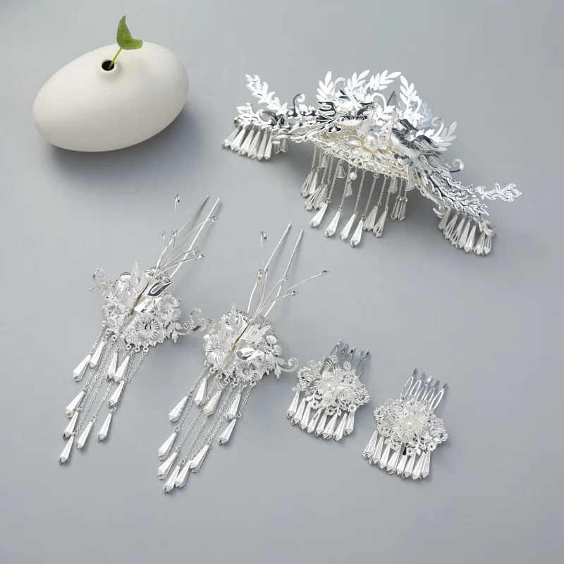 The Miao Nationality Hairpin Comb Chinese Headpiece Vintage Girls Party Tiaras Hair Clips Silver Color Personality Hair Jewelry