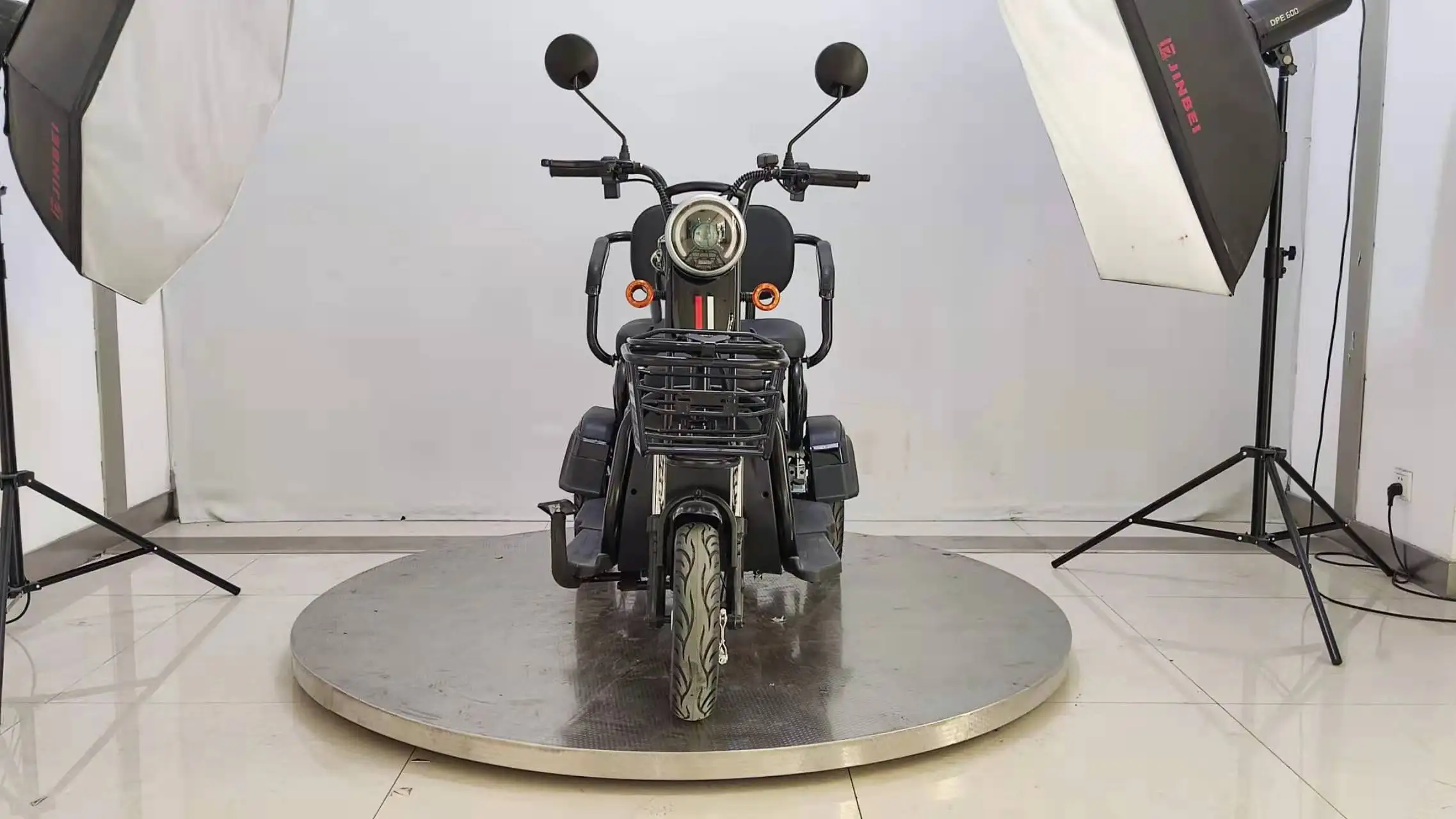Hot Sale 60v 800w Quick Charge Low Speed 3 Wheel Safty the Aged Electric Tricycle Scooter Motorcycle