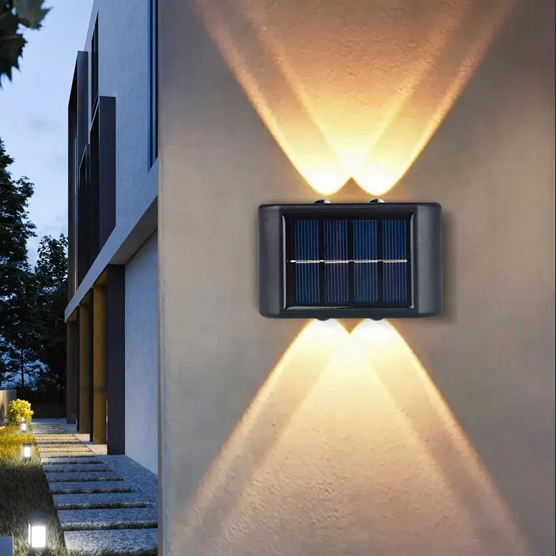 4LED Beads Up and Down Light applique da parete impermeabile ad energia solare per posto auto coperto da giardino nel cortile