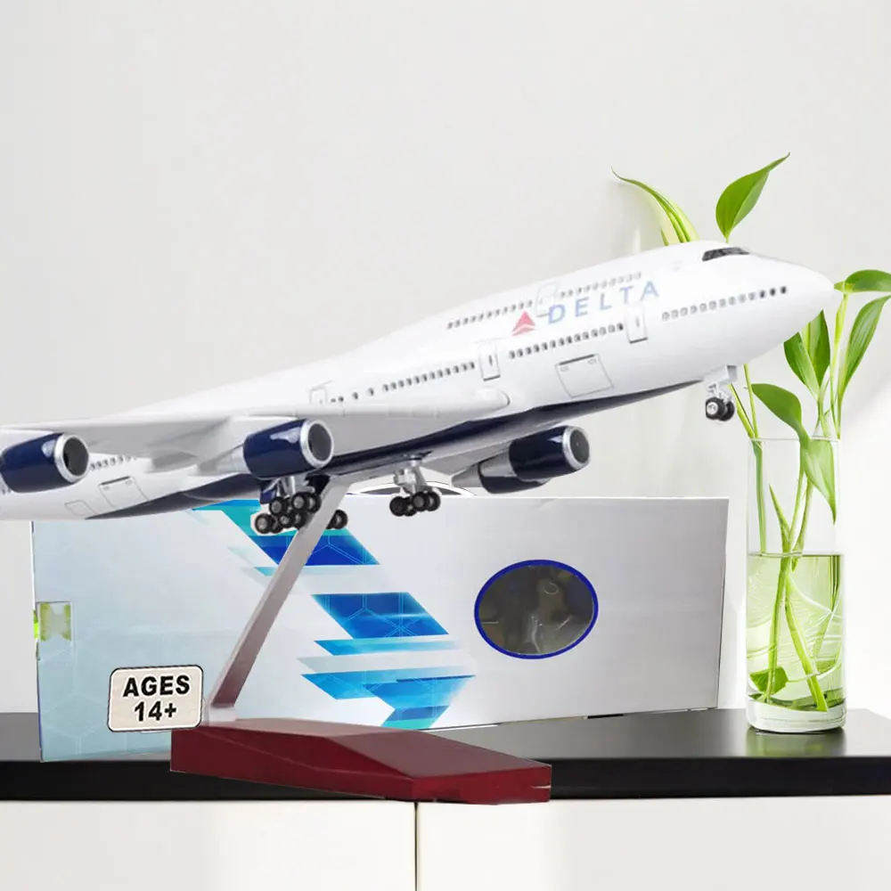 

1/150 Scale Airplane 47cm B747 DELTA Airline Model W Light and Wheel Diecast Resin Plane Collection Display Toys