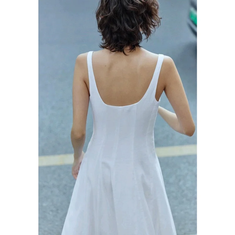 فستان صيفي جديد بتصميم بسيط وياقة مربعة من قماش مختلط بحمالة رقبة وطول متوسط للسيدات مصنوع من ألياف البوليستر