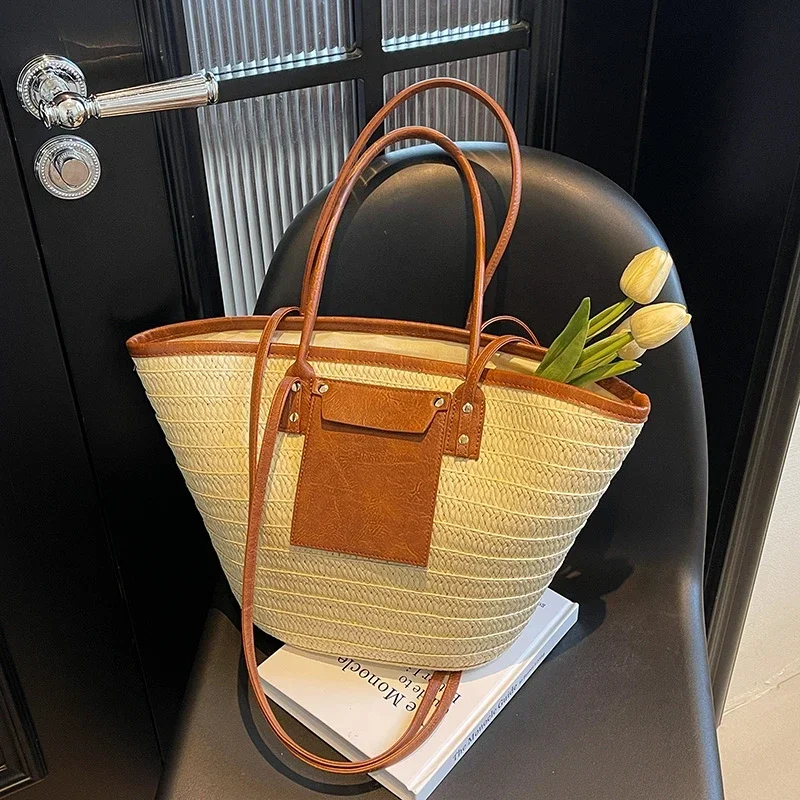 

Elegant Women's Crossbody Bag With Chain Strap Luxury Soft Leather Shoulder Handbag Designer Ladies Date Night Purse
