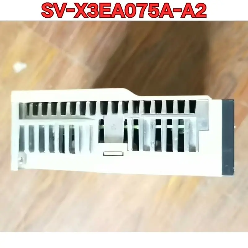 Second-hand SV-X3EA075A-A2 servo drive function test is normal The latest in November 2026