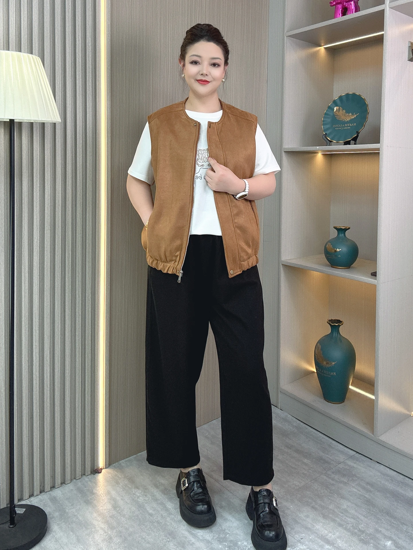 

Женский кожаный жилет больших размеров на молнии, без рукавов, с высокой талией, круглым вырезом, карманами, в корейском стиле, повседневная верхняя одежда, новинка весны