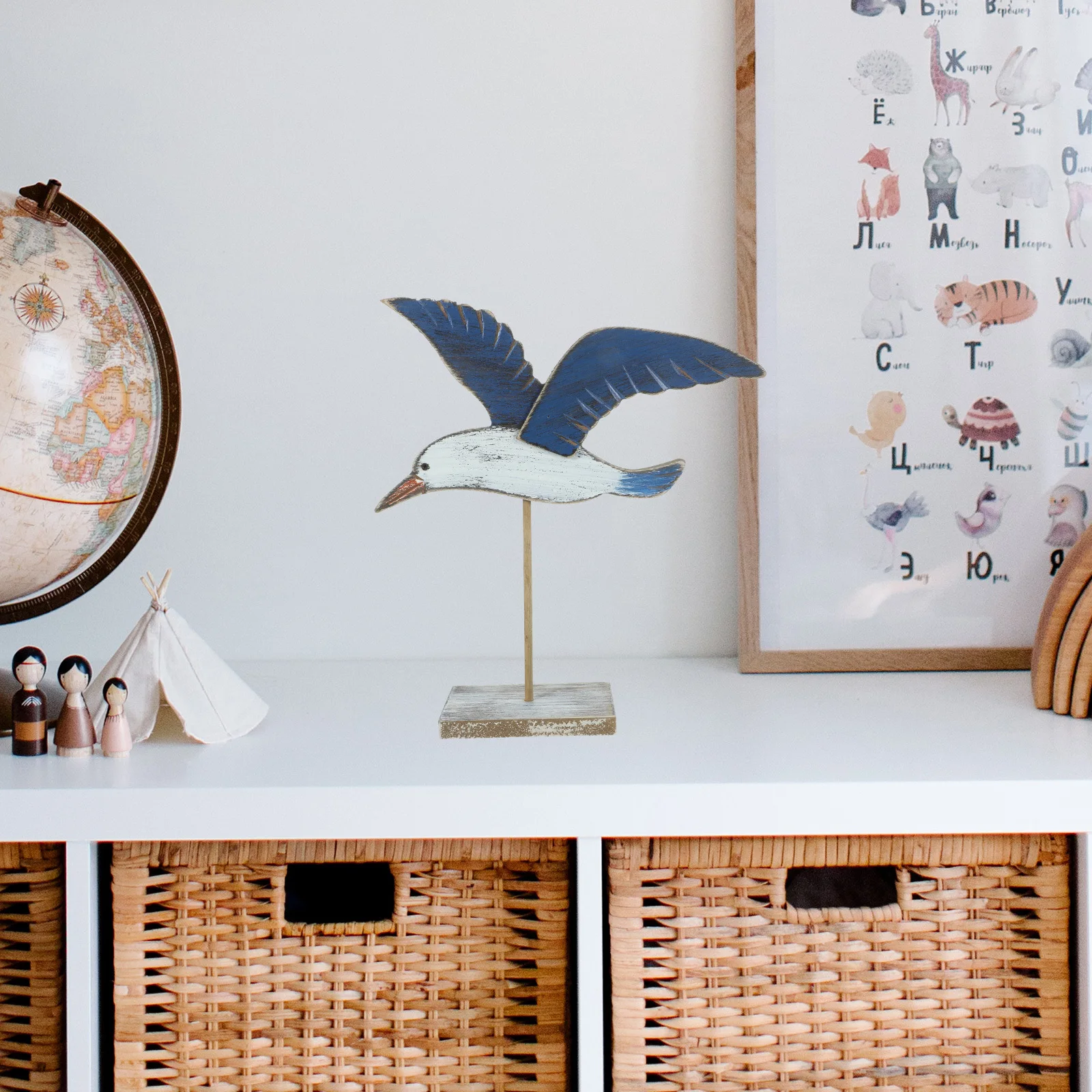 

Wooden Bird Decoration Vintage Seagull Sculpture Handmade Mediterranean Style Tabletop Ornament for Home Office