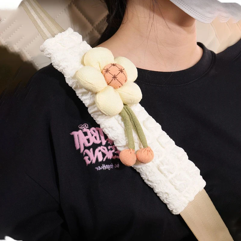 

Decorative Floral Car Seat Belt Cover for All Cars, Universal Fit Soft Polyester Pad, Cute & Protective Interior Upgrade