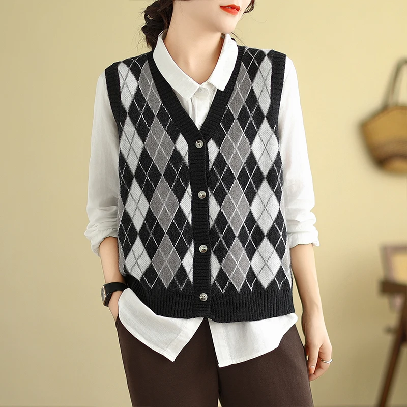 Retro Color Block Argyle V-Neck Knit Vest - Button Front Sleeveless Sweater, Preppy Style Layering Outerwear Women Daily Outfit