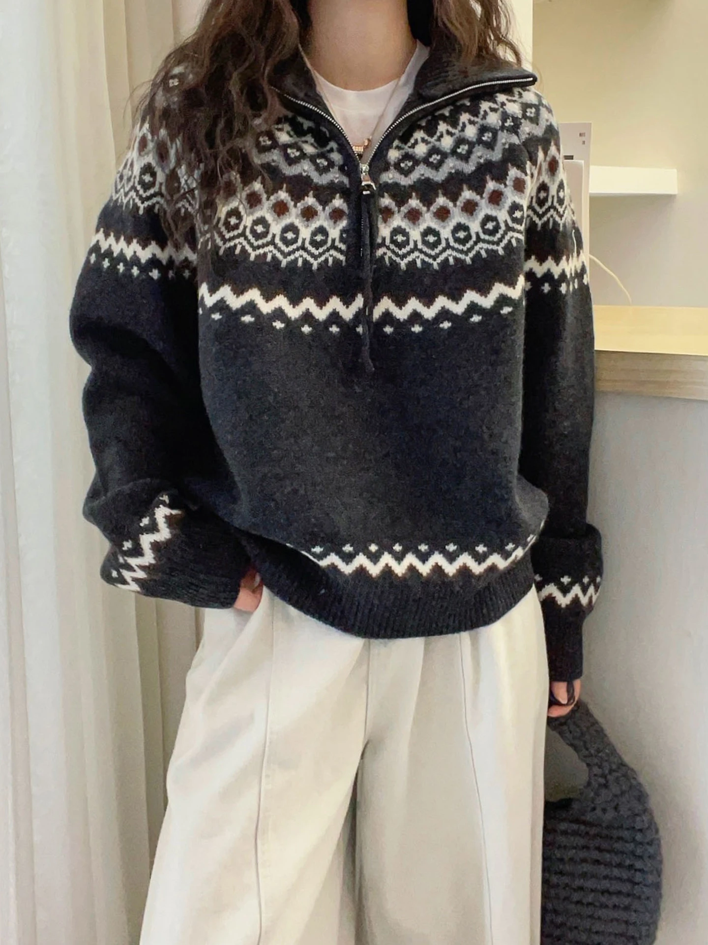 

Thickened Floral Embroidery Knitted Sweater Half Zipper Long Sleeve Soft Winter Top Fashionable Retro Style Korean Loose Fit