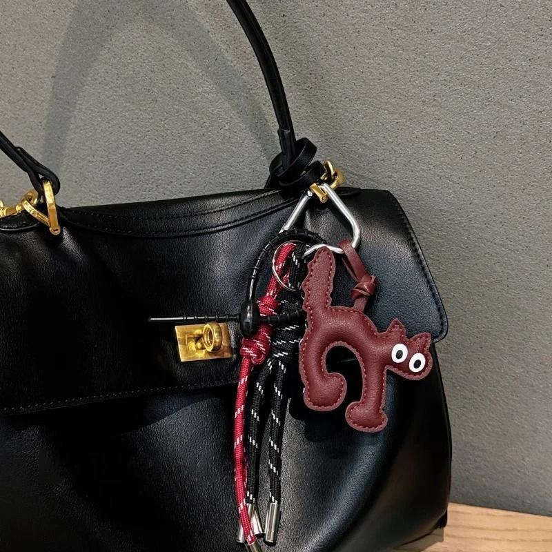 Classic Cute Leather Cat Shape Keychain Pendant Lovely Car Key Ring Bag Charm Phone Pendant Trinket Key Ring Accessories
