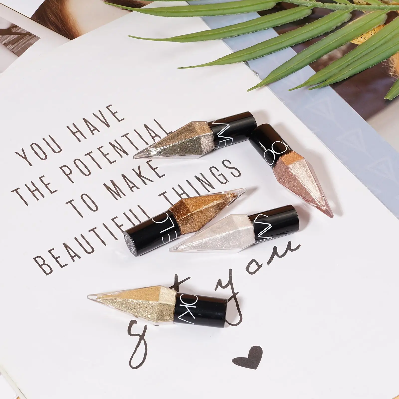 2025 NEW 9-Color Diamond Shiny Eye Shadow Eyeliner Pen Pearl Light Color Fast Drying Waterproof Eyeliner Liquid