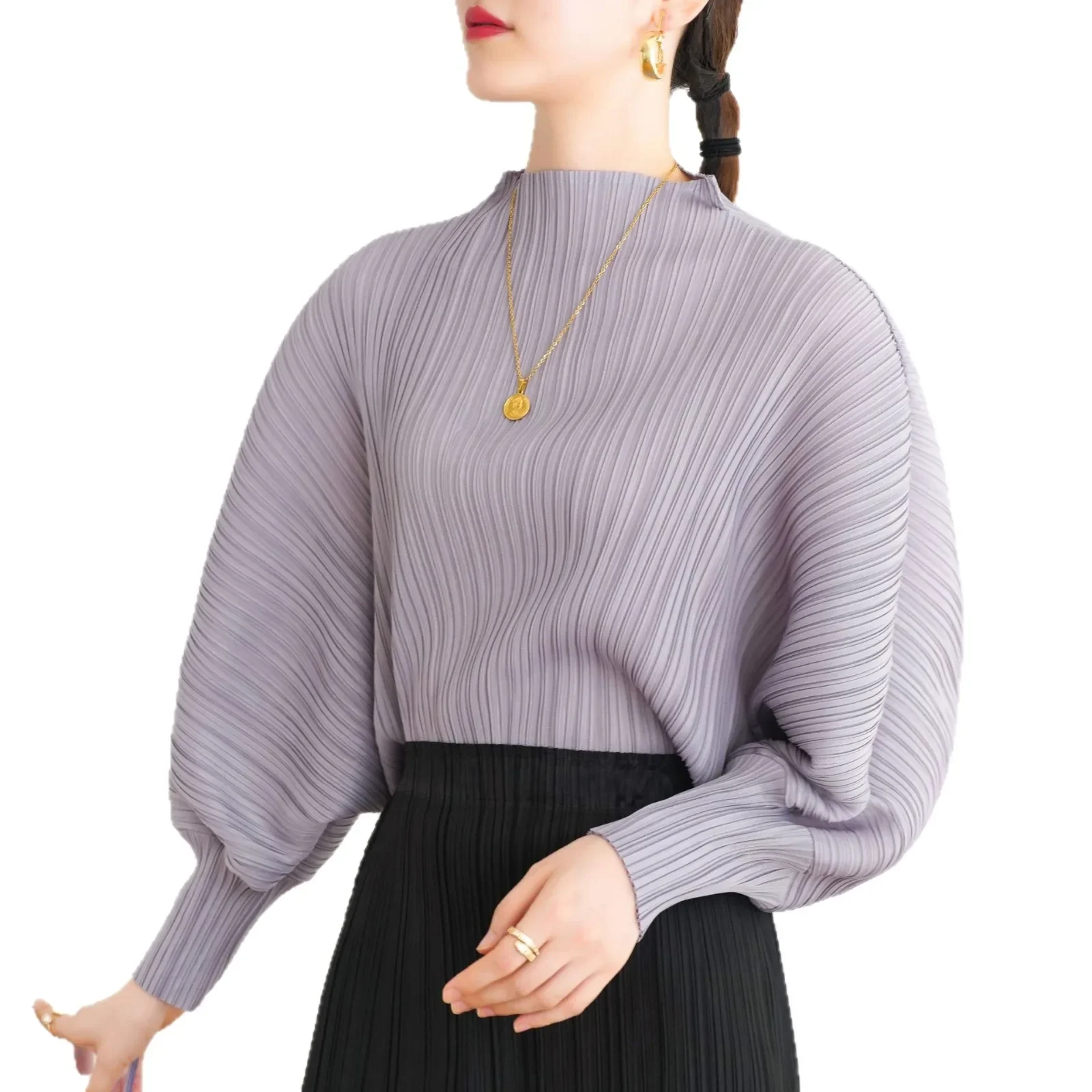 Miyake plissado meia gola alta lanterna manga topos feminino causal moda coreana camiseta