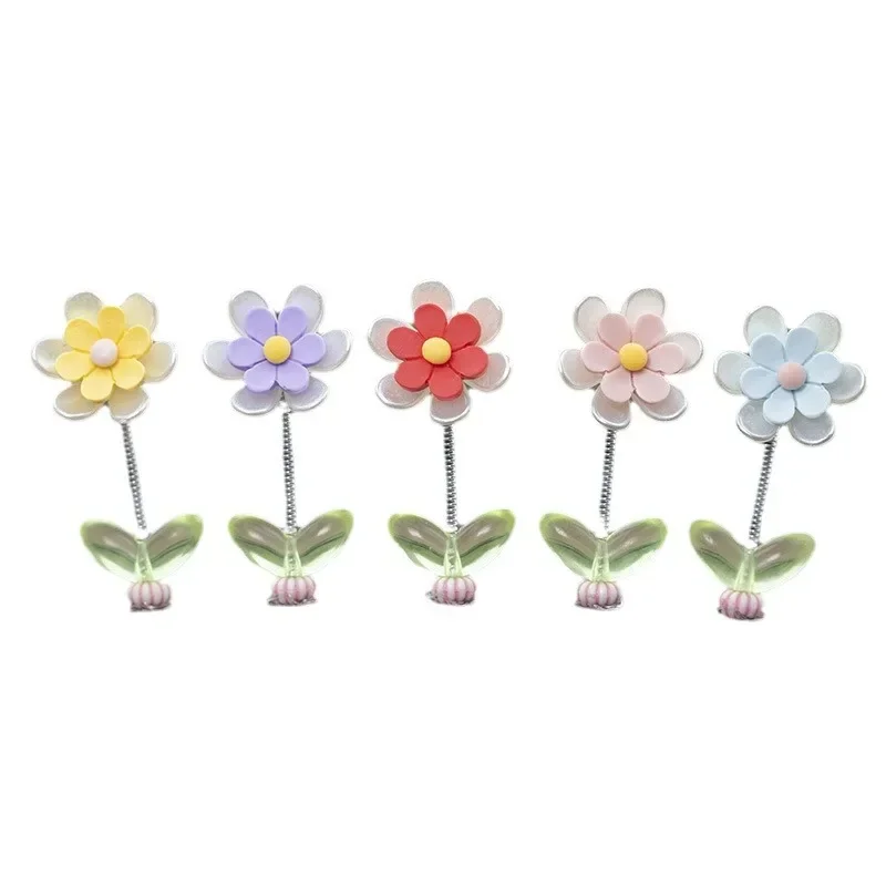 Swinging Flower Car Dashboard Center Console Cartoon Chrysanthemum Pendant Car Interior DIY Decoration Dashboard Accessories