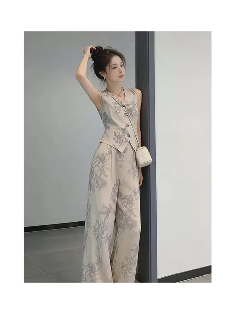 Fashionable Age-Defying Summer Sporty Women's Set Wide Leg Pants Vest Two-Piece Ensemble Casual Style V-Neck Button-Up