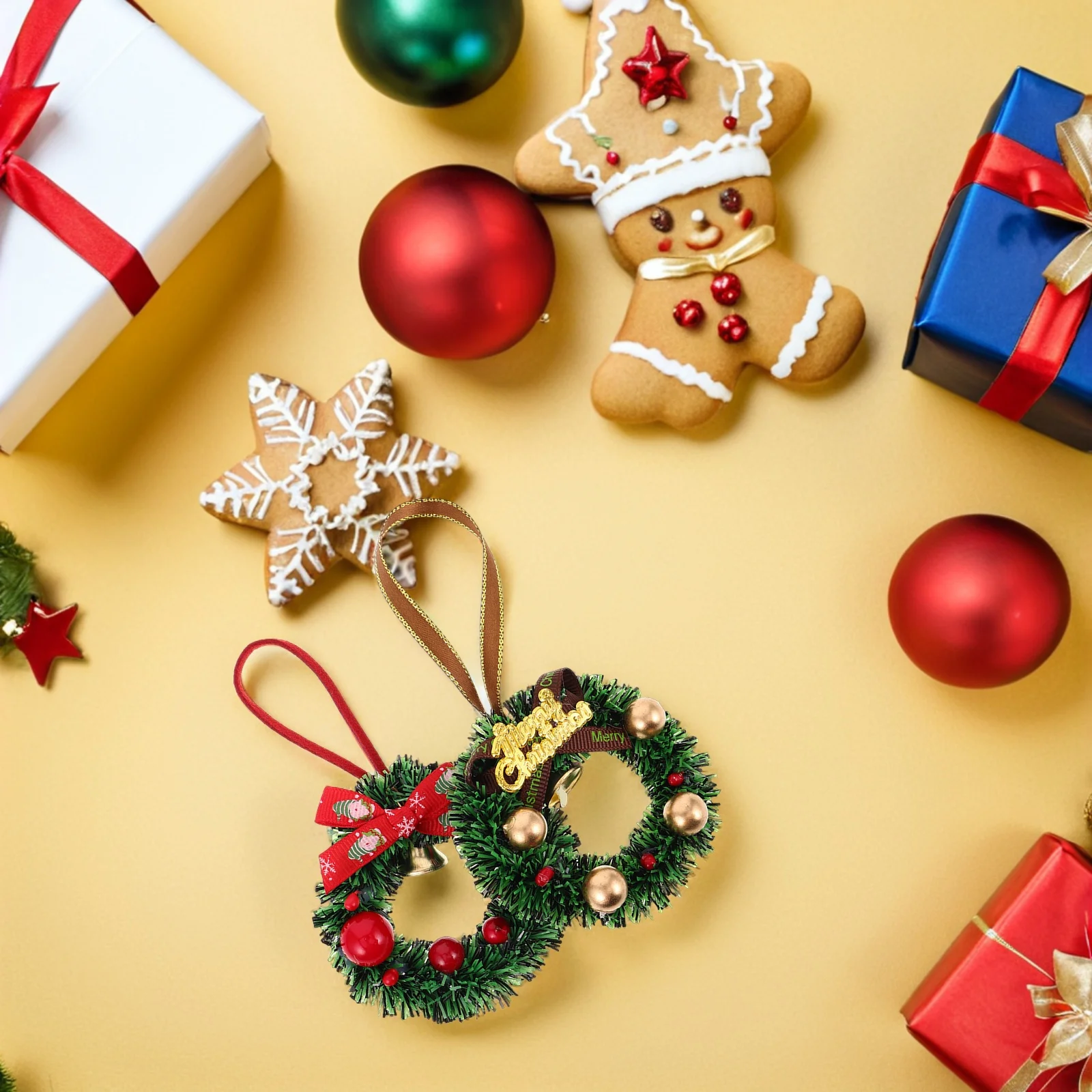 10Pcs Miniature Christmas Wreaths 2.95 Inch Compact Artificial Garland for Fireplace Holder Small Holiday Wreath