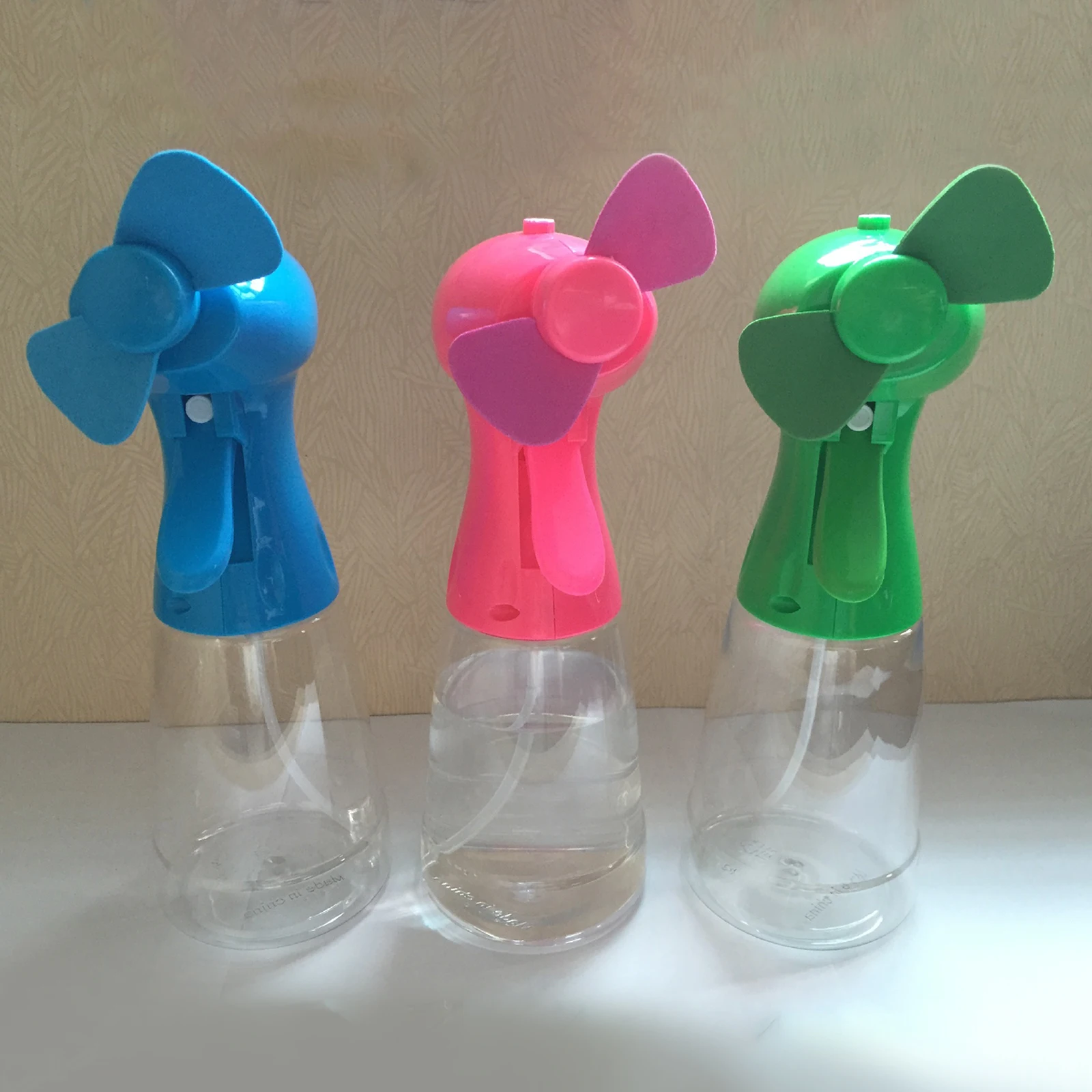 Handheld Fan Portable Spray Bottle With Mini Fan 6 Colors Plastic Water Mist Fan For Outdoor Office School Summer Useful