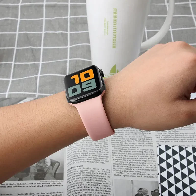 Silicone Strap For Apple Watch Band 44mm 40mm 45mm 41mm 42mm 46mm correa bracelet iwatch series 7 8 se 3 5 6 9 10 Ultra 2 49mm