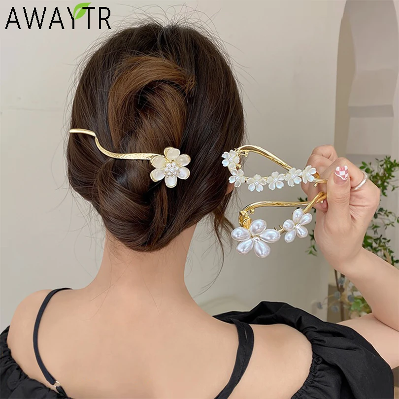 Elegant S Shape Pearl Hair Claw Clip for Women Hair Bun Hairpin Headwear Rhinestone Metal Barrettes Banana Twist Clips Jewelry